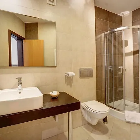 Otel Ave Lux
